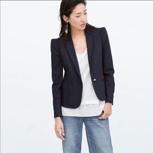 blazer with pointed shoulders